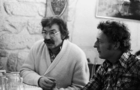 Met Karel Appel in restaurant 'Lipp’ •  Avec Karel Appel chez ‘Lipp’, Paris 1975