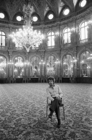 Even poseren • On joue le grand patron -‘Le Grand Hôtel’ - Paris 1985